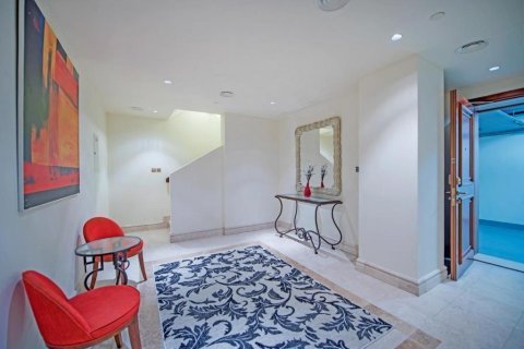 Townhouse sa Palm Jumeirah, Dubai, UAE 3 silid-tulugan, 456 sq.m. № 698820 - larawan 23