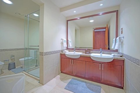 Townhouse sa Palm Jumeirah, Dubai, UAE 3 silid-tulugan, 456 sq.m. № 698820 - larawan 17