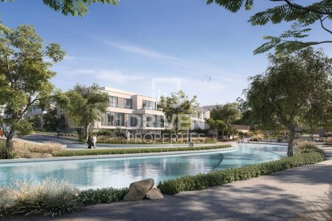 Villa zum Verkauf in Dubai, VAE 6 Schlafzimmer, 1059 m2 Nr. 683467 - Foto 9