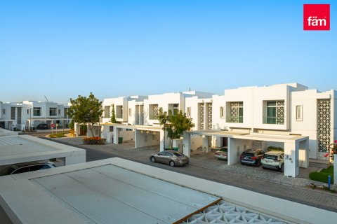 Radhus till försäljning i Dubai, UAE 3 sovrum, 264 kvm Nr. 668926 - fotografi 3