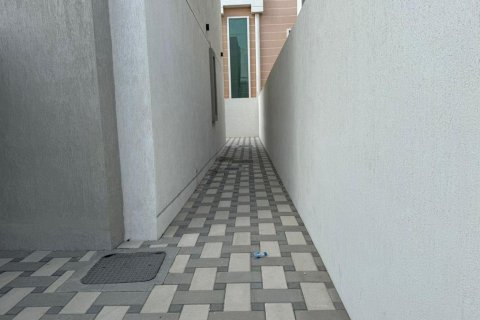 Vila v Al Yasmeen, Ajman, SAE 5 ložnice, 403 m² Č.: 681668 - fotografie 3