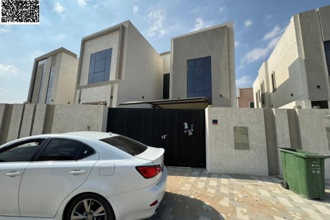 Vila v Al Yasmeen, Ajman, SAE 5 ložnice, 403 m² Č.: 681668 - fotografie 1