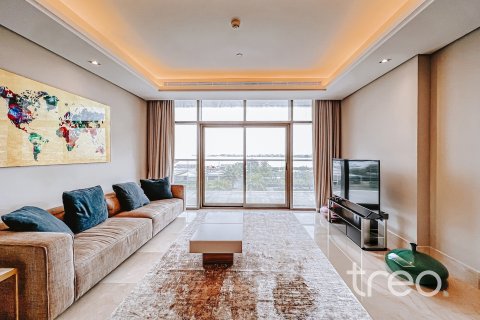 Huoneisto Palm Jumeirah, Dubai, Arabiemiraatit 3 makuuhuonetta, 15.14 m2 № 734009 - kuva 5