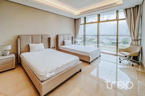 Huoneisto Palm Jumeirah, Dubai, Arabiemiraatit 3 makuuhuonetta, 15.14 m2 № 734009