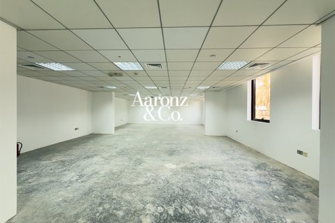 Zyrë në Dubai Investment Park, Emiratet e Bashkuara Arabe 4015 m2. № 718689 - Foto 9
