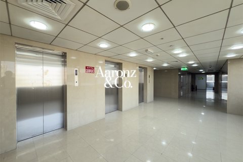 Zyrë në Dubai Investment Park, Emiratet e Bashkuara Arabe 4015 m2. № 718689 - Foto 13