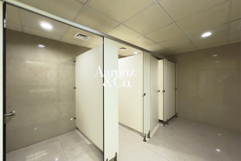 Zyrë në Dubai Investment Park, Emiratet e Bashkuara Arabe 4015 m2. № 718689 - Foto 14