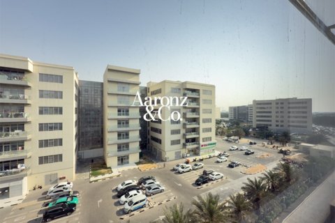 Zyrë në Dubai Investment Park, Emiratet e Bashkuara Arabe 4015 m2. № 718689 - Foto 17