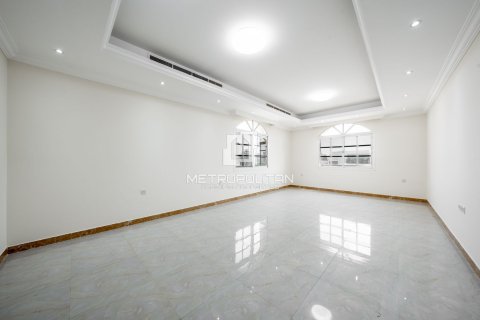 Villa te huur in Al Barsha, Dubai, VAE 9 slaapkamers, 762 vr.m., nr 664362 - foto 7