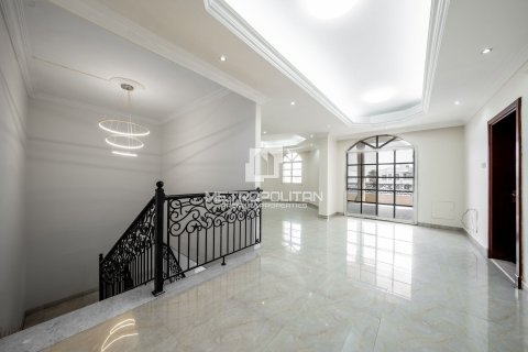 Villa te huur in Al Barsha, Dubai, VAE 9 slaapkamers, 762 vr.m., nr 664362 - foto 21