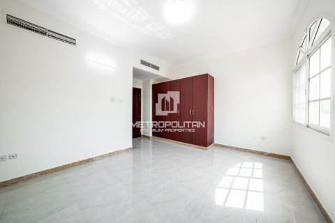Villa te huur in Al Barsha, Dubai, VAE 9 slaapkamers, 762 vr.m., nr 664362 - foto 15