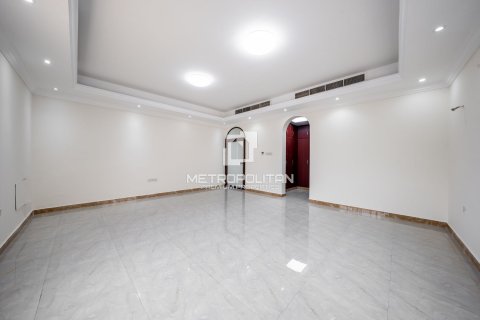 Villa te huur in Al Barsha, Dubai, VAE 9 slaapkamers, 762 vr.m., nr 664362 - foto 26