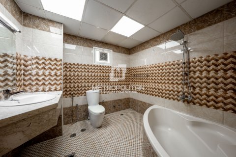 Villa te huur in Al Barsha, Dubai, VAE 9 slaapkamers, 762 vr.m., nr 664362 - foto 18