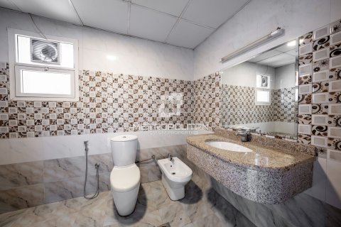 Villa te huur in Al Barsha, Dubai, VAE 9 slaapkamers, 762 vr.m., nr 664362 - foto 30