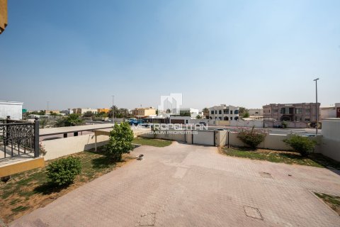 Villa te huur in Al Barsha, Dubai, VAE 9 slaapkamers, 762 vr.m., nr 664362 - foto 10