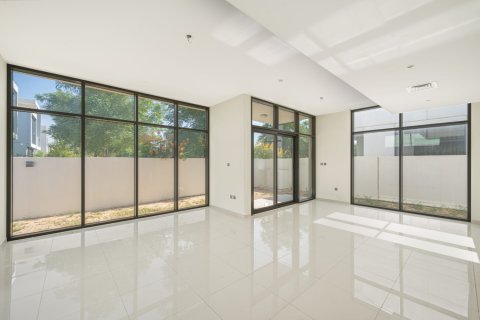 Vilë në Dubai, Emiratet e Bashkuara Arabe 6 dhoma gjumi, 322 m2. № 711250 - Foto 4
