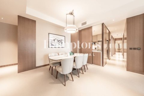 Huoneisto Downtown Dubai (Downtown Burj Dubai), Arabiemiraatit 3 makuuhuonetta, 156.07982709 m2 № 651578 - kuva 19