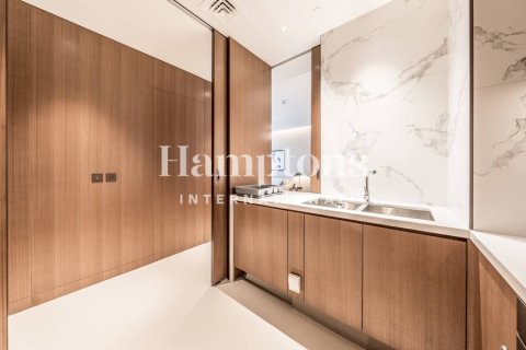 Huoneisto Downtown Dubai (Downtown Burj Dubai), Arabiemiraatit 3 makuuhuonetta, 156.07982709 m2 № 651578 - kuva 20