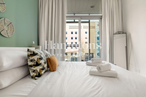 Apartment til leje i Dubai Marina, Dubai, UAE 1 soveværelse, 67.63338400 kvm № 651575 - foto 4