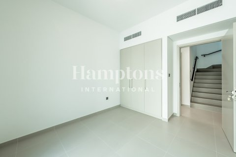 Radhus uthyres i Arabian Ranches 3, Dubai, UAE 4 sovrum, 227.13947373 kvm Nr. 651573 - fotografi 15