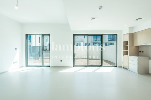 Radhus uthyres i Arabian Ranches 3, Dubai, UAE 4 sovrum, 227.13947373 kvm Nr. 651573 - fotografi 5