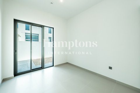 Radhus uthyres i Arabian Ranches 3, Dubai, UAE 4 sovrum, 227.13947373 kvm Nr. 651573 - fotografi 1