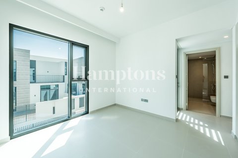 Radhus uthyres i Arabian Ranches 3, Dubai, UAE 4 sovrum, 227.13947373 kvm Nr. 651573 - fotografi 9