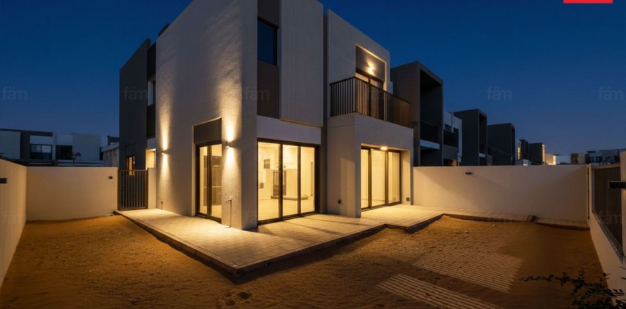 Radhus i Dubai, UAE 4 sovrum, 252.6 kvm Nr. 705738