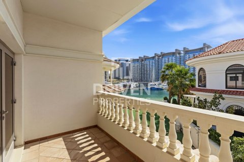 Palm Jumeirah、Dubai、UAE にあるヴィラ販売中 6ベッドルーム、1245.37 m2、No755639 - 写真 29