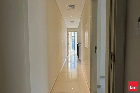Villa til salgs i Dubai, Emiratene 3 soverom, 174.7 kvm Nr. 689286 - Foto 9
