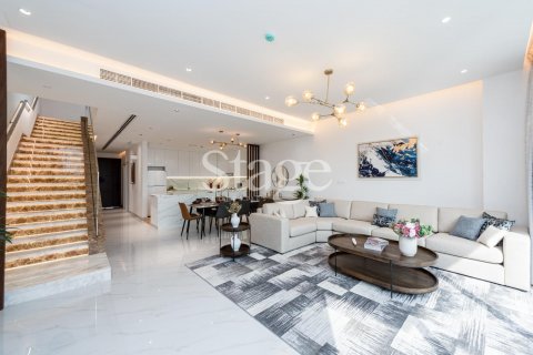 Villa in vendita a Al Furjan, Dubai, EAU 4 camere da letto, 182 mq. № 639048 - foto 1