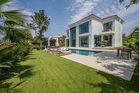 Βίλα σε Jumeirah Islands, Dubai, ΗΑΕ 5 υπνοδωμάτια, 1131.63 τ.μ. Αρ. 750285