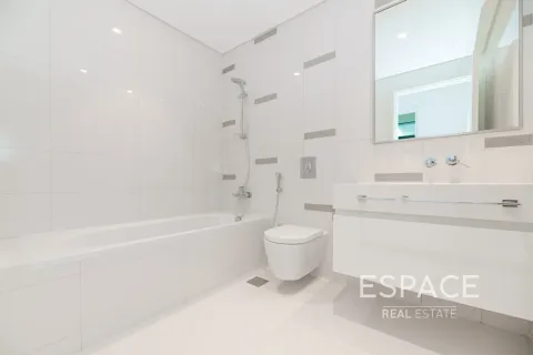 Apartmen di Dubai Harbour, UAE 2 bilik tidur, 106 meter persegi № 738334 - foto 15