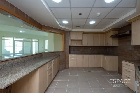 Huoneisto Palm Jumeirah, Dubai, Arabiemiraatit 2 makuuhuonetta, 147 m2 № 738336