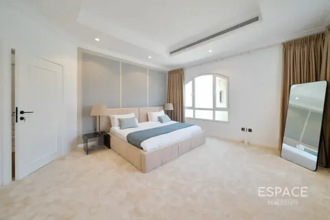 Vila u Palm Jumeirah, Dubai, UAE 4 spavaćih soba, 465 m2 Br. 738360 - fotografija 7