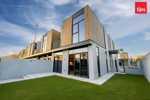 Rijtjeshuis te huur in Dubai, VAE 4 slaapkamers, 279.8 vr.m., nr 678237 - foto 2