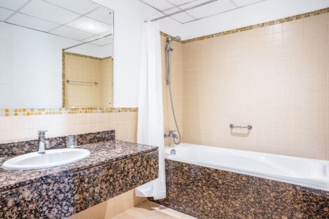 Apartment in Jumeirah Beach Residence, Dubai, UAE 1 bedroom, 72 sq.m. № 713695 - photo 6