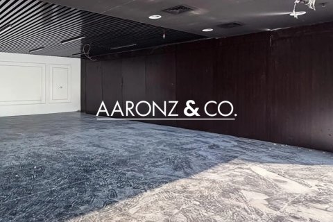 Oficina en alquiler en Business Bay, Dubai, EAU 82.5 m2 № 670768 - foto 9