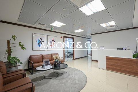Oficina en alquiler en Business Bay, Dubai, EAU 302.4 m2 № 670767 - foto 2