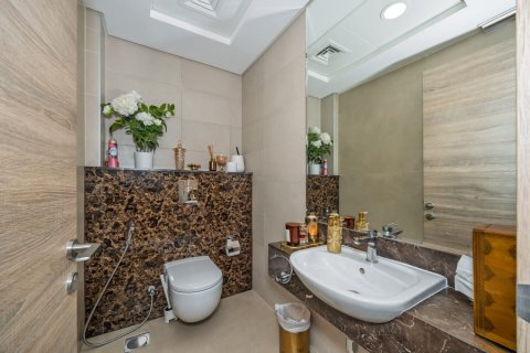 Lakás itt: Mirdif, Dubai, EAE, 3 hálószoba, 169 m², azonosító: 707972 - fénykép 25