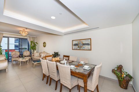 Lakás itt: Mirdif, Dubai, EAE, 3 hálószoba, 169 m², azonosító: 707972 - fénykép 30