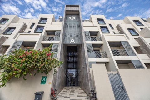 Apartament în Mirdif, Dubai, EAU 3 dormitoare, 169 mp.  №707972
