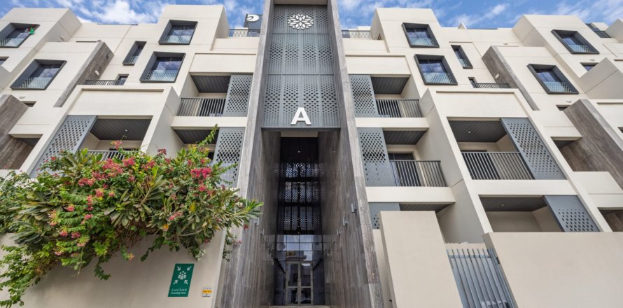 Lakás itt: Mirdif, Dubai, EAE, 3 hálószoba, 169 m², azonosító: 707972