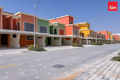 Dubai, UAE의 임대용 타운하우스 침실 4개, 211.4제곱미터 번호 738586 - 사진 13