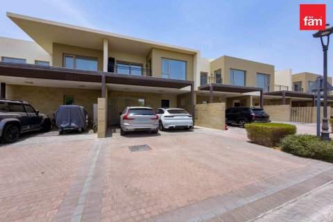 Villa à louer à Dubai, EAU 3 chambres, 159.2 m2 № 738587 - photo 28
