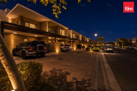 Villa à louer à Dubai, EAU 3 chambres, 159.2 m2 № 738587 - photo 1