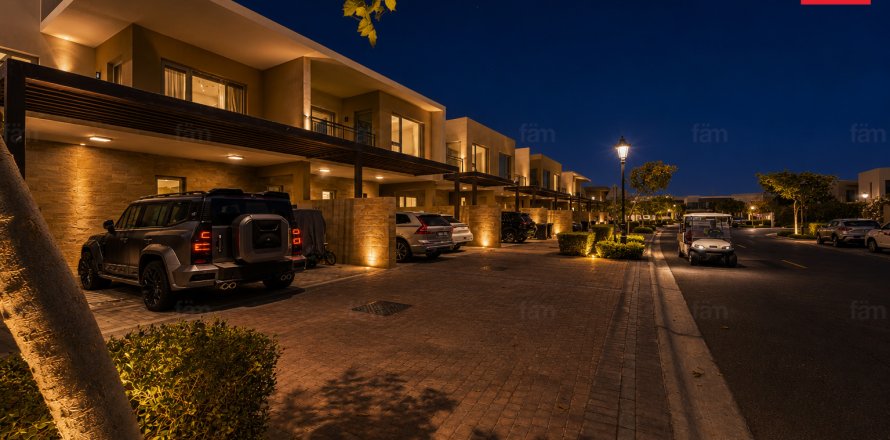 Villa à Dubai, EAU: 3 chambres, 159.2 m2 № 738587