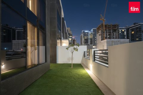 Řadový dům v Dubai, SAE 4 ložnice, 201.9 m² Č.: 687267
