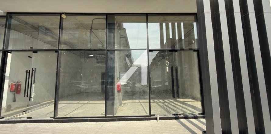 Tienda en Jumeirah Village Circle, Dubai, EAU 57.8 m² № 659553