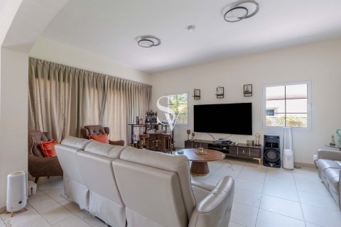 Jumeirah Village Triangle, Dubai, UAE의 임대용 빌라 침실 2개, 645제곱미터 번호 736832 - 사진 2